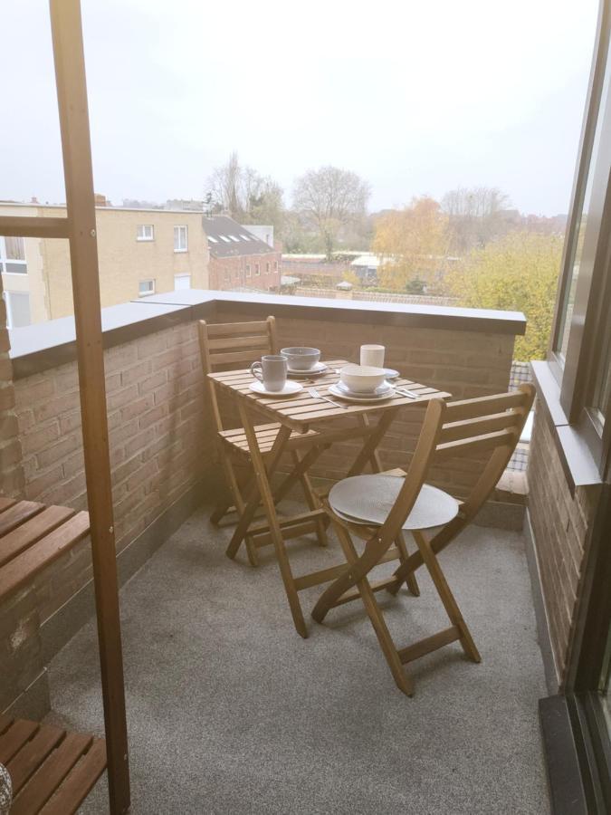 Gezellig Appartement In Brugge, Nabij Damme. Εξωτερικό φωτογραφία